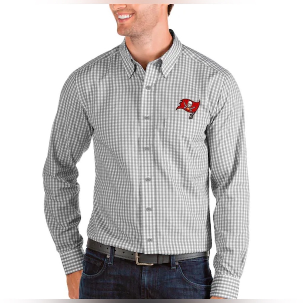 Tampa Bay Buccaneers Antigua Gray White Check 2XL Red BUCS LOGO LSleeve FBALL EC